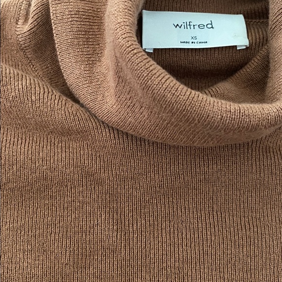 Wilfred Women's Tan Rebecca Turtleneck cropped Sweater Merino wool Size XS - Picture 11 of 13